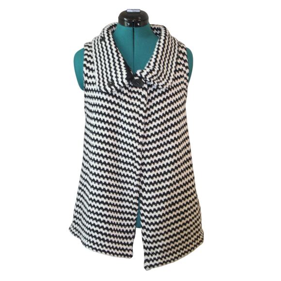 Chico’s Knit Chevron Black White Sleeveless Sweater Vest Women’s 2 (L/XL) - Picture 2 of 6